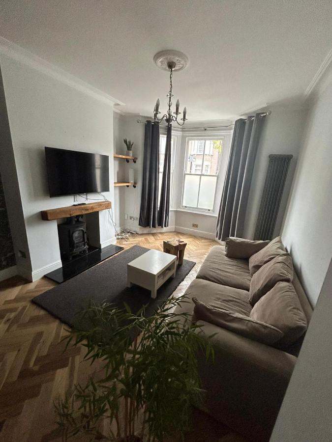 Contemporary 3 Bed House With Spacious Garden Close To Stratford & Canary Wharf 伦敦 外观 照片
